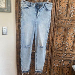 Celebrity Pink High rise acid wash skinny Jeans